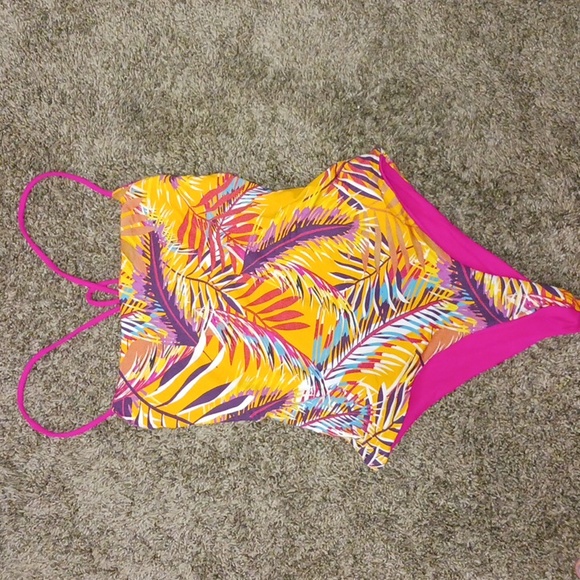 VENUS Other - VENUS reversible one piece swim suit - S - floral orange/pink